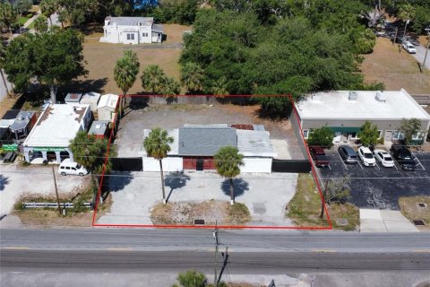 Immobilier commercial à louer à Tampa, Floride: 178.19 m2 № 1771155 - photo 1