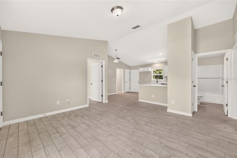 Casa en venta en Ocala, Florida, 3 dormitorios, 101.36 m2 № 2387315 - foto 12