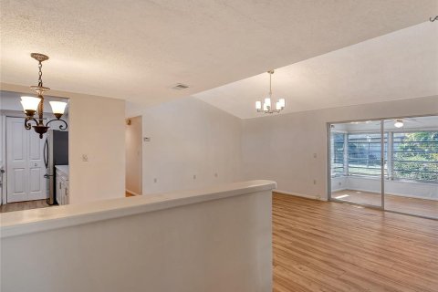 Casa en venta en Sarasota, Florida, 2 dormitorios, 111.48 m2 № 1565201 - foto 3