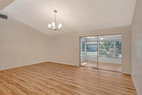 Casa en venta en Sarasota, Florida, 2 dormitorios, 111.48 m2 № 1565201 - foto 4