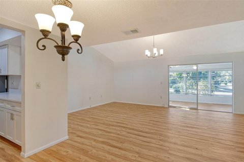 Casa en venta en Sarasota, Florida, 2 dormitorios, 111.48 m2 № 1565201 - foto 2