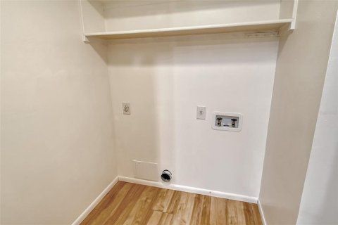 Casa en venta en Sarasota, Florida, 2 dormitorios, 111.48 m2 № 1565201 - foto 10