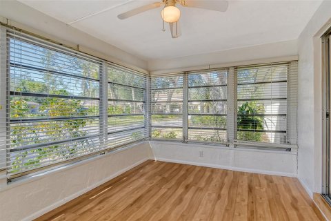 Casa en venta en Sarasota, Florida, 2 dormitorios, 111.48 m2 № 1565201 - foto 12