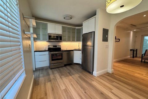 Купить коммерческую недвижимость в Майами-Бич, Флорида № 2050678 - фото 8