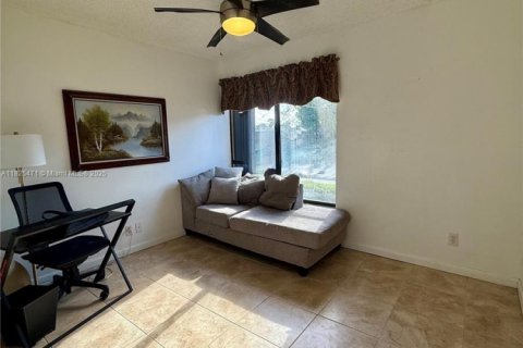Copropriété à vendre à Deerfield Beach, Floride: 2 chambres, 102.19 m2 № 1960246 - photo 17