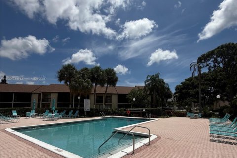 Copropriété à vendre à Deerfield Beach, Floride: 2 chambres, 102.19 m2 № 1960246 - photo 19