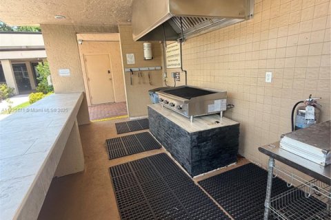 Copropriété à vendre à Deerfield Beach, Floride: 2 chambres, 102.19 m2 № 1960246 - photo 25