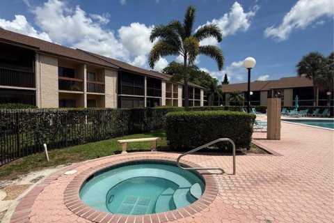 Copropriété à vendre à Deerfield Beach, Floride: 2 chambres, 102.19 m2 № 1960246 - photo 20