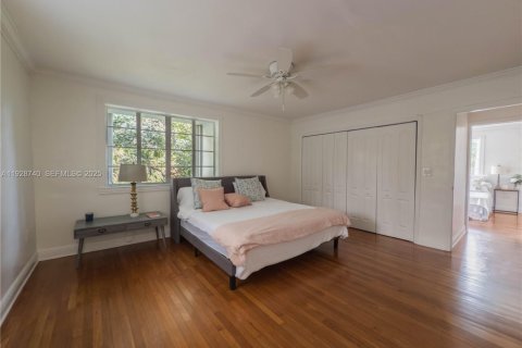 Casa en alquiler en Coral Gables, Florida, 8 dormitorios, 424.75 m2 № 1993633 - foto 23