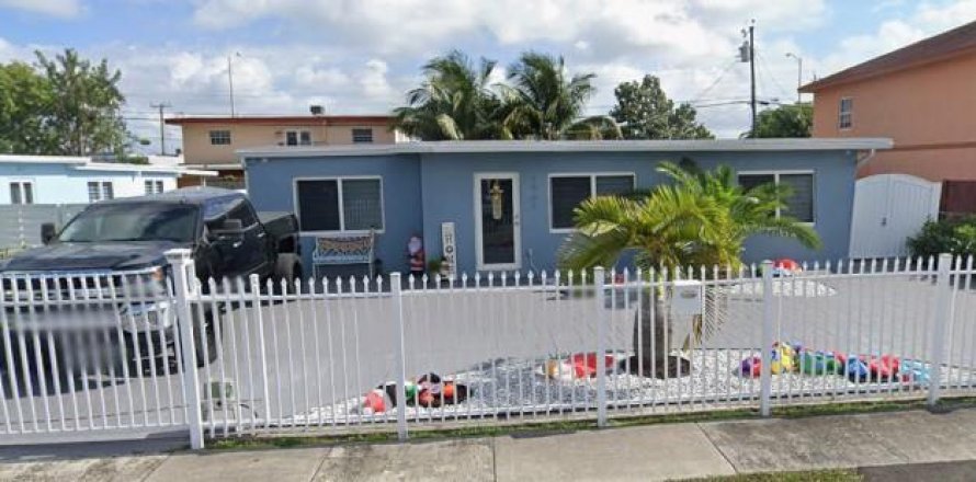 Villa ou maison à Hialeah, Floride 2 chambres, 102.1 m2 № 1995504