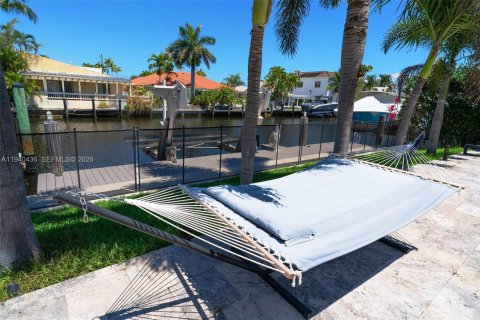 Купить виллу или дом в Форт-Лодердейл, Флорида 4 спальни, 209.03м2, № 1997971 - фото 21