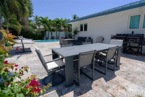 Купить виллу или дом в Форт-Лодердейл, Флорида 4 спальни, 209.03м2, № 1997971 - фото 18