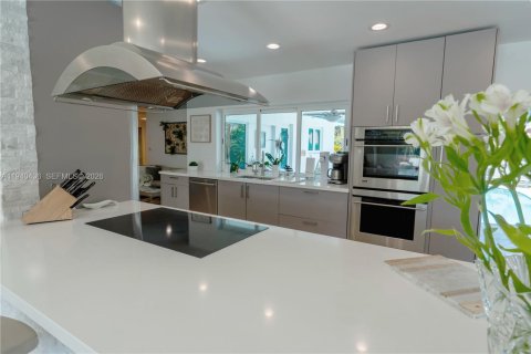 Купить виллу или дом в Форт-Лодердейл, Флорида 4 спальни, 209.03м2, № 1997971 - фото 6