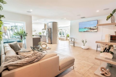 Купить виллу или дом в Форт-Лодердейл, Флорида 4 спальни, 209.03м2, № 1997971 - фото 14