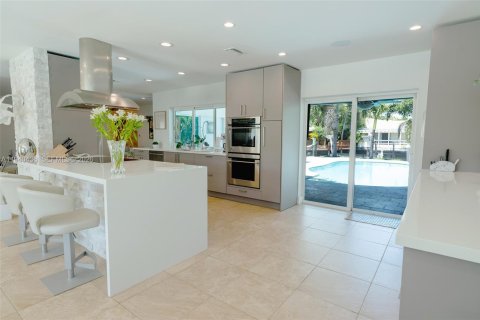 Купить виллу или дом в Форт-Лодердейл, Флорида 4 спальни, 209.03м2, № 1997971 - фото 11