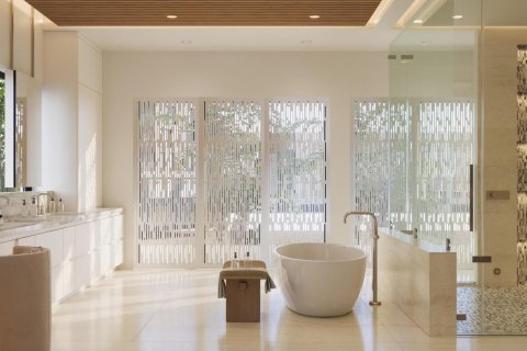 House in Delray Beach, Florida 5 bedrooms, 554.35 sq.m. № 2253590 - photo 11