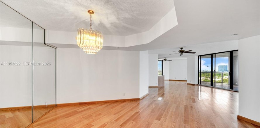 Condo in Aventura, Florida, 3 bedrooms  № 2008145