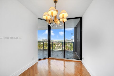 Condo in Aventura, Florida, 3 bedrooms  № 2008145 - photo 20