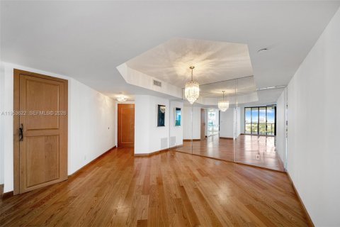 Condo in Aventura, Florida, 3 bedrooms  № 2008145 - photo 3