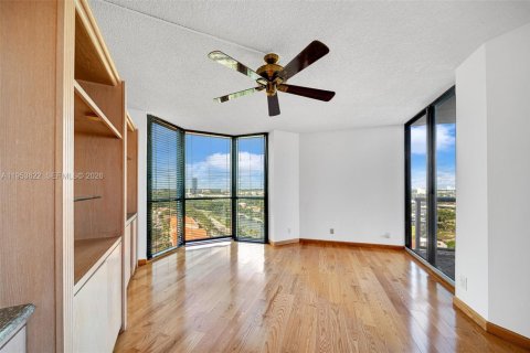 Condo in Aventura, Florida, 3 bedrooms  № 2008145 - photo 6