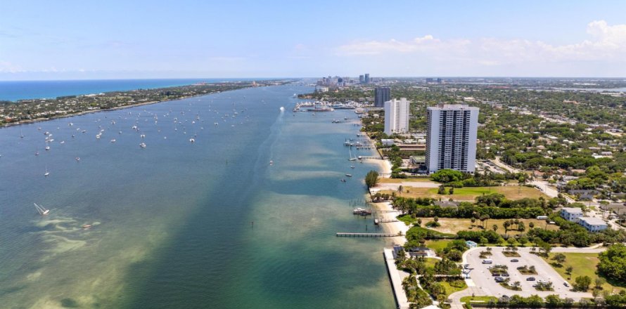 Villa ou maison à West Palm Beach, Floride 2 chambres, 96.9 m2 № 1225711