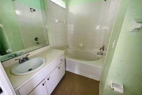 Снять в аренду виллу или дом в Аполло-Бич, Флорида 2 комнаты, 109.62м2, № 1877256 - фото 20