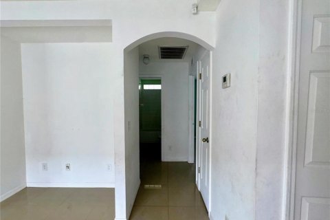 Снять в аренду виллу или дом в Аполло-Бич, Флорида 2 комнаты, 109.62м2, № 1877256 - фото 22