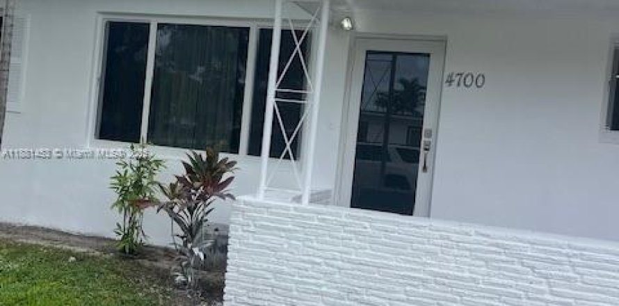 Casa en Miami, Florida 3 dormitorios, 133.69 m2 № 1930548