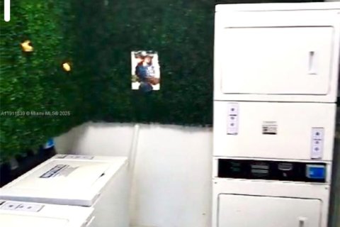 Apartamento en alquiler en Miami Beach, Florida, 2 dormitorios, 74.32 m2 № 2016644 - foto 10