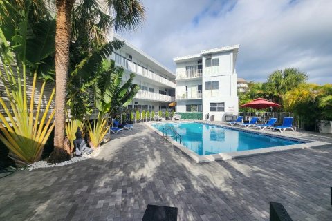 Apartamento en alquiler en Miami Beach, Florida, 2 dormitorios, 74.32 m2 № 2016644 - foto 20