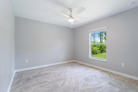 House in Port Charlotte, Florida 3 bedrooms, 153.47 sq.m. № 1854588 - photo 20
