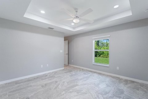House in Port Charlotte, Florida 3 bedrooms, 153.47 sq.m. № 1854588 - photo 12