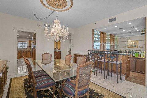 Купить кондоминиум в Сарасота, Флорида 7 комнат, 200.11м2, № 1757927 - фото 13