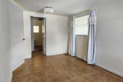 Villa ou maison à vendre à Ocoee, Floride: 4 chambres, 92.07 m2 № 2425926 - photo 10