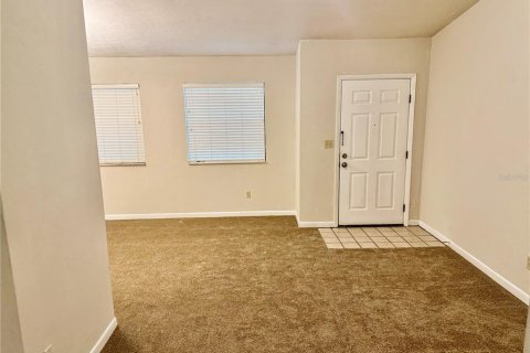 Condominio en alquiler en Gainesville, Florida, 2 dormitorios, 73.21 m2 № 1838798 - foto 3