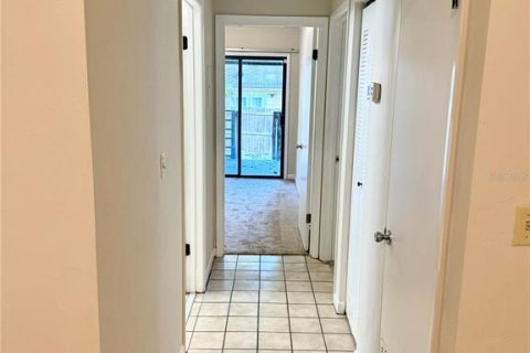 Condominio en alquiler en Gainesville, Florida, 2 dormitorios, 73.21 m2 № 1838798 - foto 8