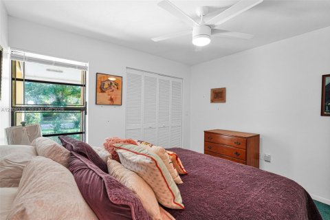 Villa ou maison à vendre à Miami, Floride: 3 chambres, 174.38 m2 № 2428557 - photo 26