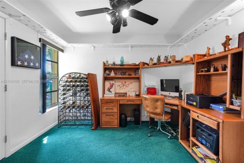 Villa ou maison à vendre à Miami, Floride: 3 chambres, 174.38 m2 № 2428557 - photo 30