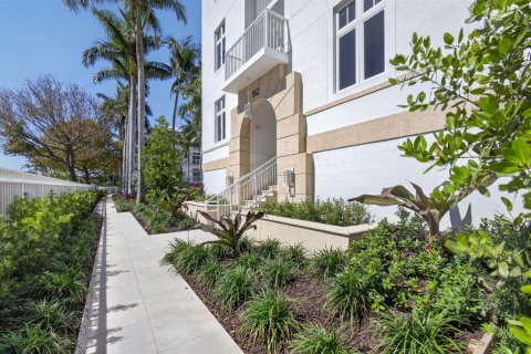 Condo in Palm Beach Shores, Florida, 2 bedrooms  № 2088066 - photo 8