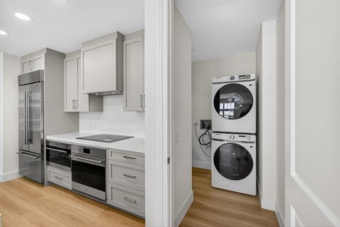 Condo in Palm Beach Shores, Florida, 2 bedrooms  № 2088066 - photo 6