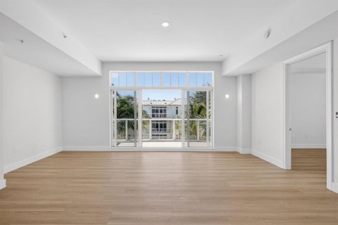 Condo in Palm Beach Shores, Florida, 2 bedrooms  № 2088066 - photo 28