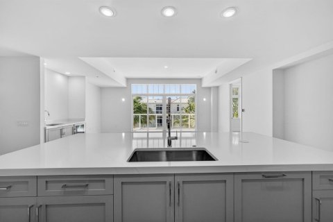 Condo in Palm Beach Shores, Florida, 2 bedrooms  № 2088066 - photo 18