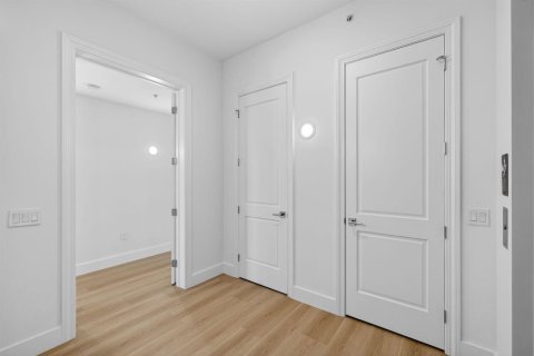 Condo in Palm Beach Shores, Florida, 2 bedrooms  № 2088066 - photo 9