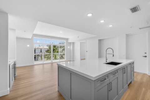 Condo in Palm Beach Shores, Florida, 2 bedrooms  № 2088066 - photo 5