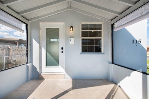 Propiedad comercial en venta en Hallandale Beach, Florida № 2012238 - foto 9