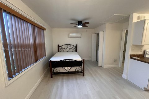 House in Hollywood, Florida 30.19 sq.m. № 1957040 - photo 10