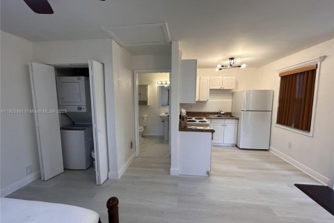 House in Hollywood, Florida 30.19 sq.m. № 1957040 - photo 7