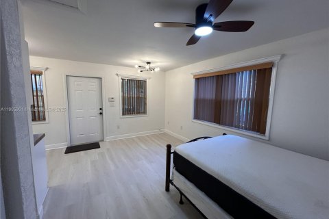 House in Hollywood, Florida 30.19 sq.m. № 1957040 - photo 6