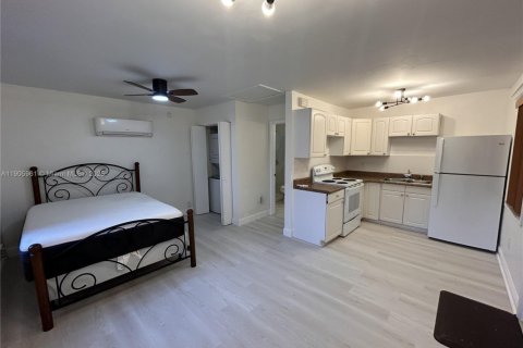 House in Hollywood, Florida 30.19 sq.m. № 1957040 - photo 5