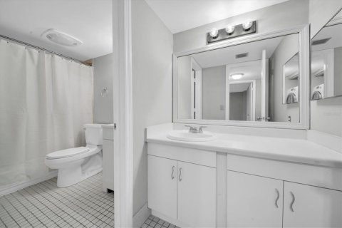 Condominio en venta en Saint Petersburg, Florida, 1 dormitorio, 70.61 m2 № 2150619 - foto 24